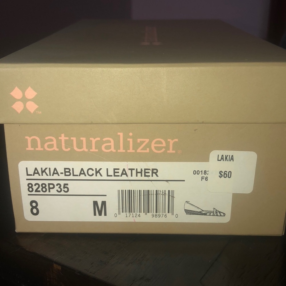 Naturalizer dress shoes